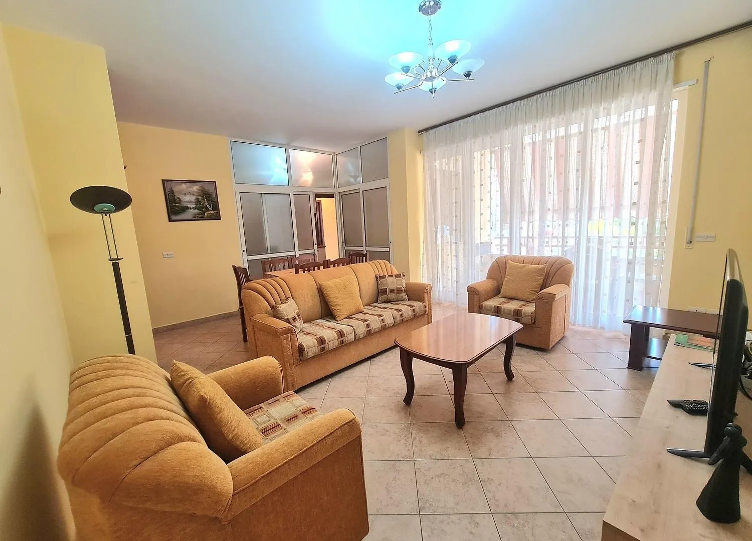 Coco Apartment Tirana 0*,  Albania